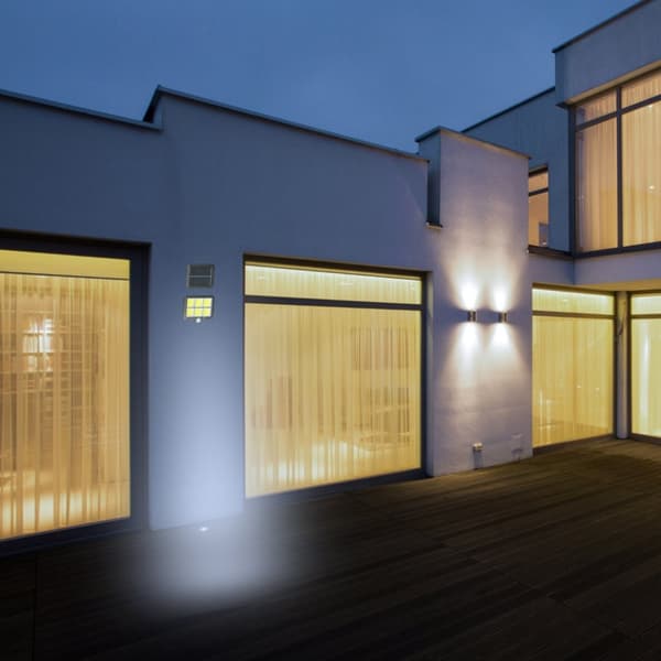 Solcellsrörelse- och skymningssensorlampa 120 LED