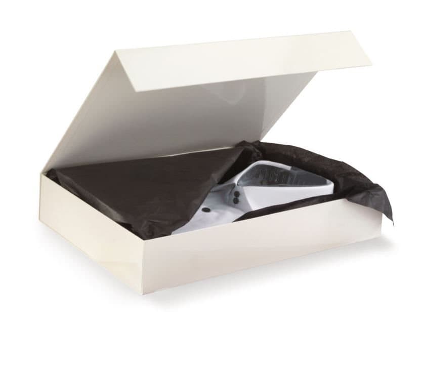 Presenbox champagnevit med magnetiskt lås