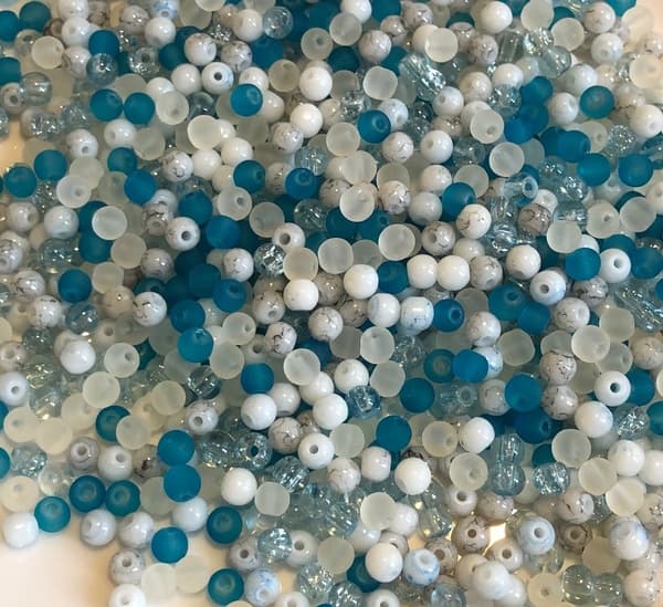 mix färgade glaspärlor 4 mm mini 1000 st