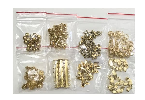 storpack pärlor och berlocker 20 påsar rensning