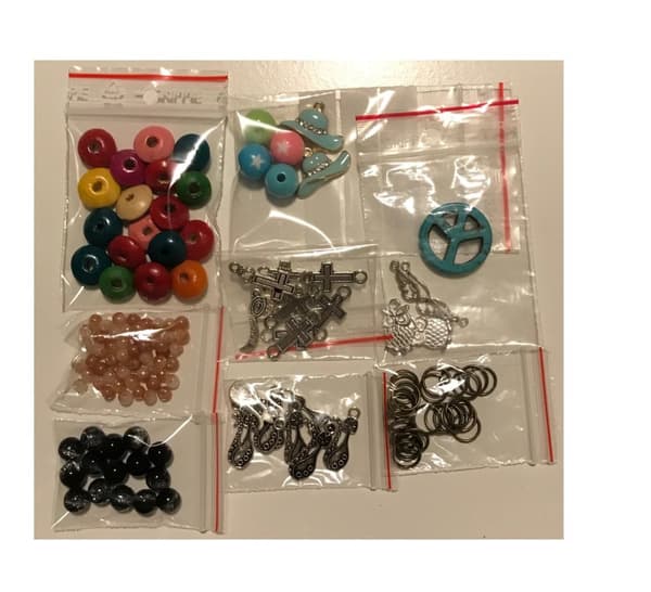 prova på paket pärlor blandade många sorter