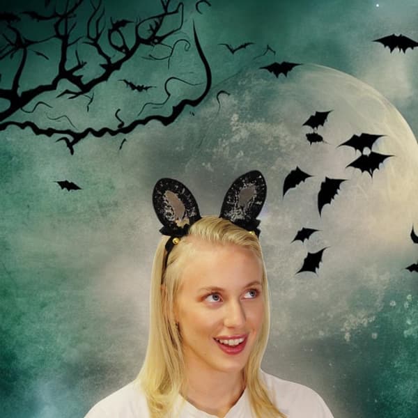 Pupun korvat pitsillä pukeutumiseen flirttailevaan tiararoolipeliin halloween-jingle-juhliin