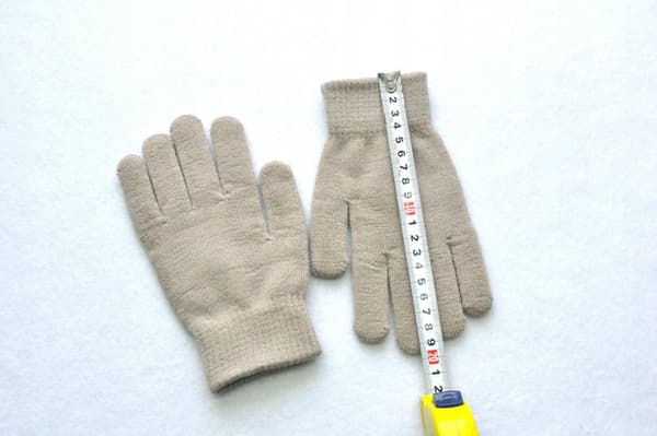 Akrylhandskar Warm TOUCH 20cm Svart R01