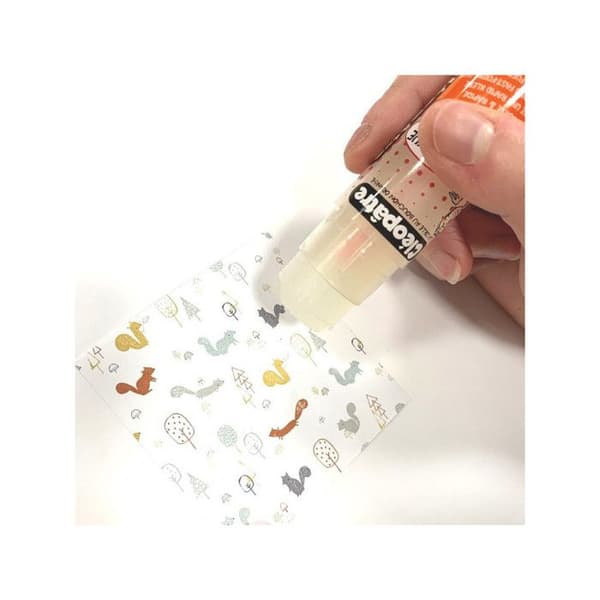 Kartong med 12 TRANSPARENTA limstift Cléostick Adhesive i 8 gr