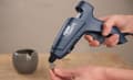 Miniatyrbillede 2 af 9: FERM GGM1004 Limpistol - 75W - DIY