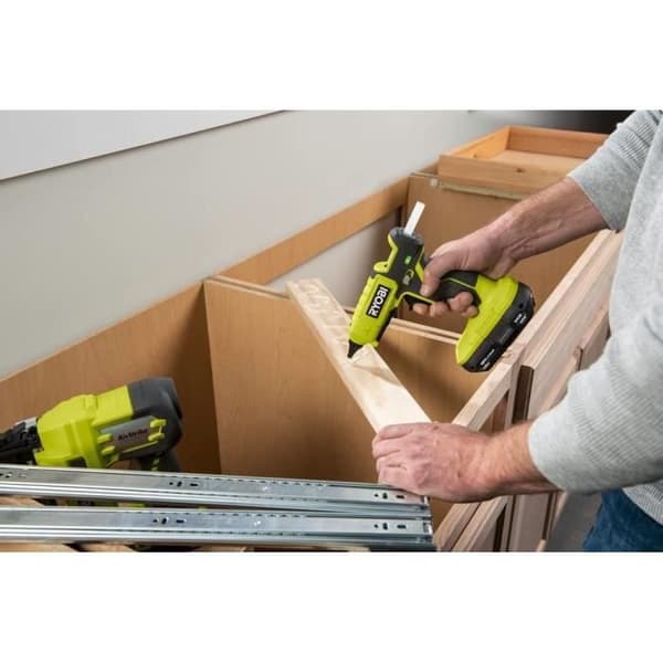 RYOBI 18V ONE+ 2-temperatur limpistol - RGL18-0