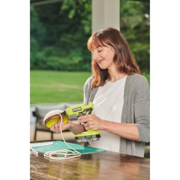 RYOBI - 18 V ONE+ -liimapistooli - lämpenee 3 minuutissa - lämpötilan ilmaisin - puikon halkaisija 12 mm - 3 liimapuikkoa - RGLU18-0