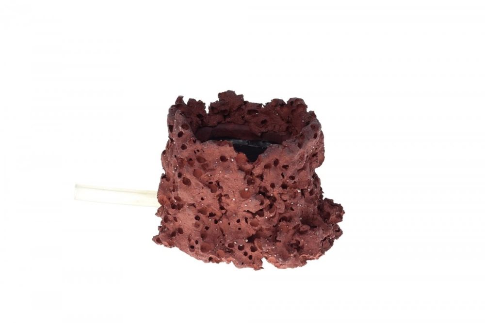 En liten röd vulkan