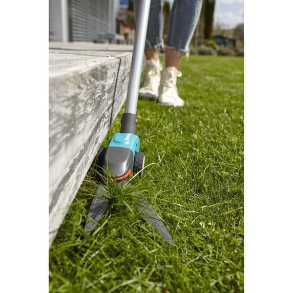 GARDENA Comfort Long Reach Gräsklippare - Handtag och styrhjul
