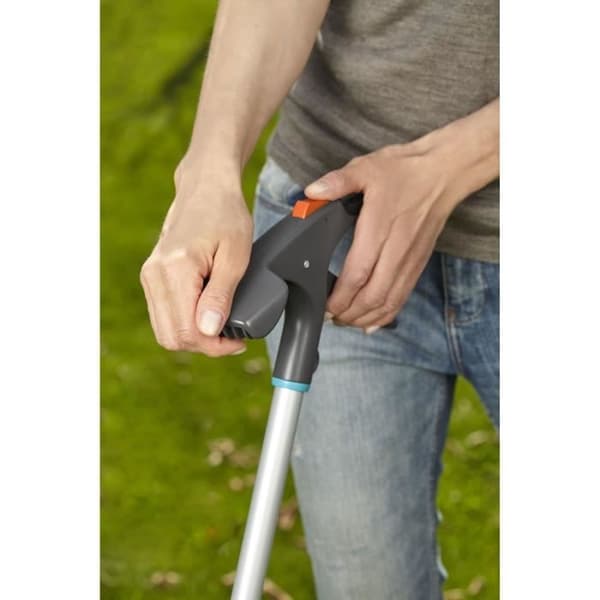 GARDENA Comfort Long Reach Gräsklippare - Handtag och styrhjul
