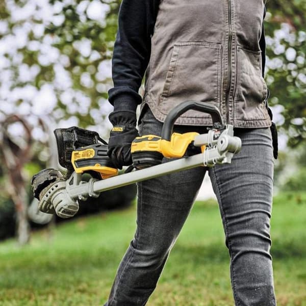 18V XR trimmer + 5Ah batteri + laddare - DEWALT - DCMST561P1-QW