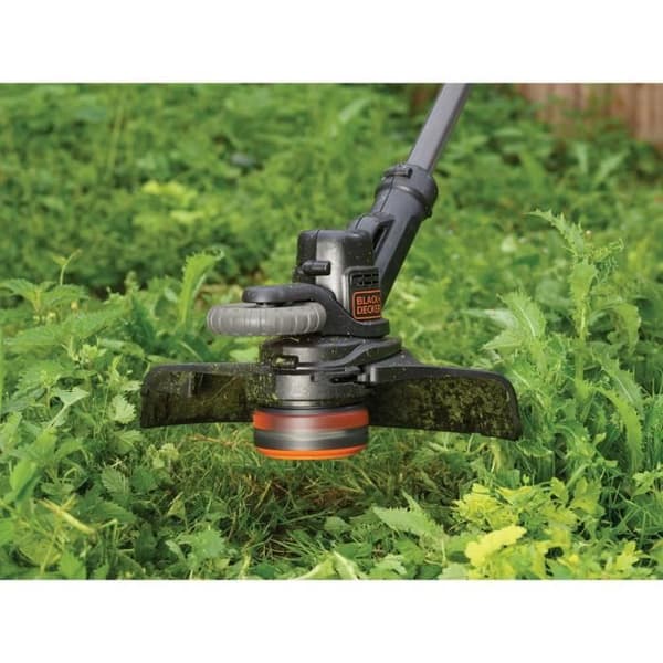 Elektrisk kantklippare BLACK+DECKER - STC1820PCB-XJ - 18V - 28 cm - Utan batteri - vridbar huvud - teleskoprör