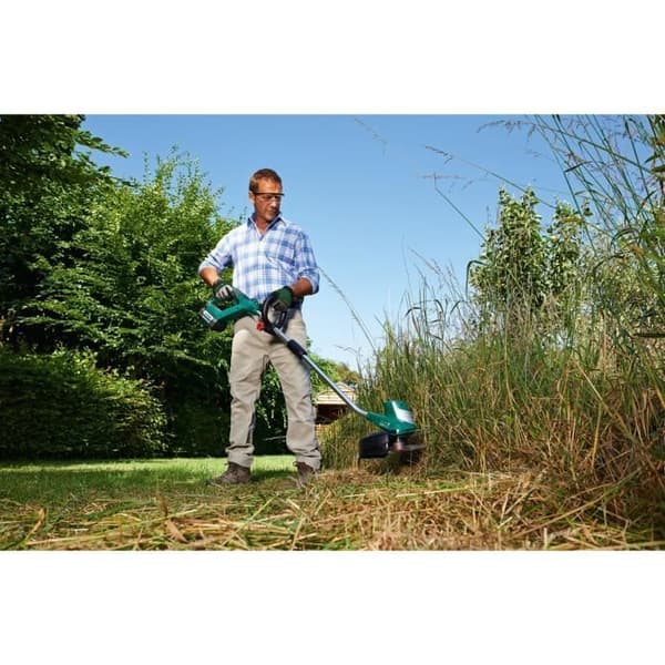 Bosch sladdlös grästrimmer - AdvancedGrassCut 36 - Klippbredd 30 cm - Batteri ingår - Vikt 2,9 kg