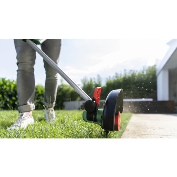 Bosch hem och trädgård UniversalGrassCut 18V-26 sladdlös strängtrimmer med 18V 2,5Ah batteri