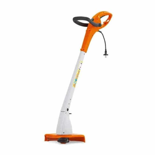 Elektrisk kanttrimmer FSE 31 STIHL Justerbart handtag och huvud för att passa alla användare och nå under.