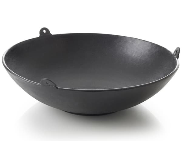 Støbejerns wok