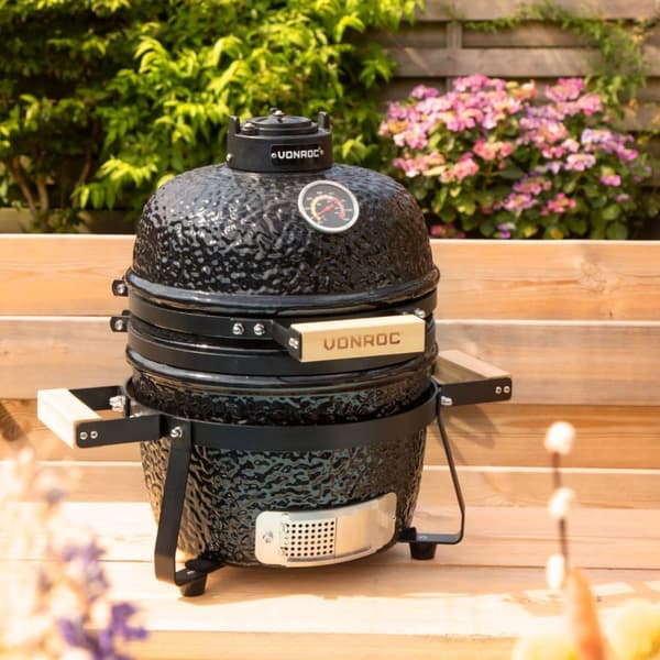 VONROC Kamado-Grill 13 Tum – Kompakt Keramisk Grill med Regnskydd och Stekplatta för Perfekt Grillning och Rökning