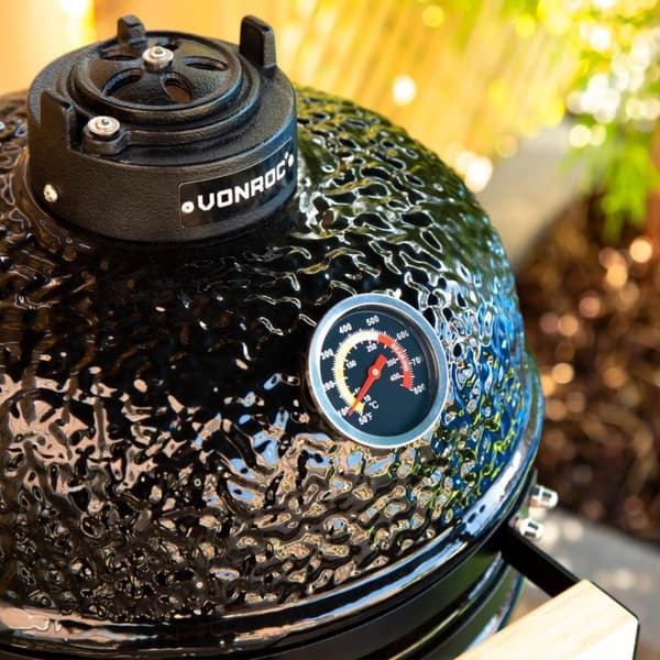 VONROC Kamado-Grill 13 Tum – Kompakt Keramisk Grill med Regnskydd och Stekplatta för Perfekt Grillning och Rökning