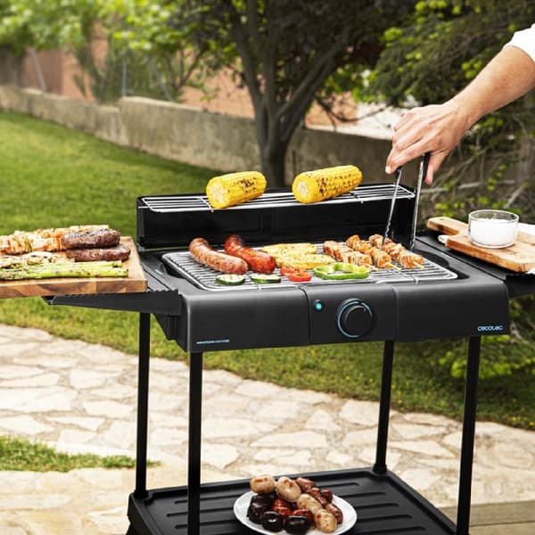 Cecotec Electric, 2400-W barbecue with Stand system, stainless-steel grill and removable tray.