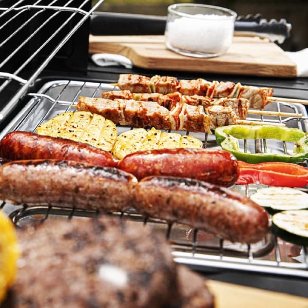 Cecotec Electric, 2400-W barbecue with Stand system, stainless-steel grill and removable tray.