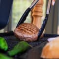 Miniatyrbild 5 av 5: Cecotec Electric barbecue with 2000 W power, mixed cooking surface with non-stick coating, hinged lid, adjustable thermostat, grease tray, steel legs