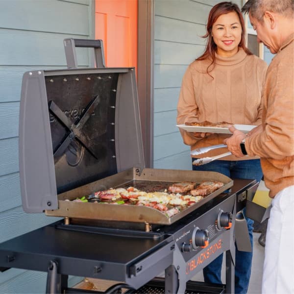 Blackstone ParilaGrill 28'' Omnivore Iron Forge med lock