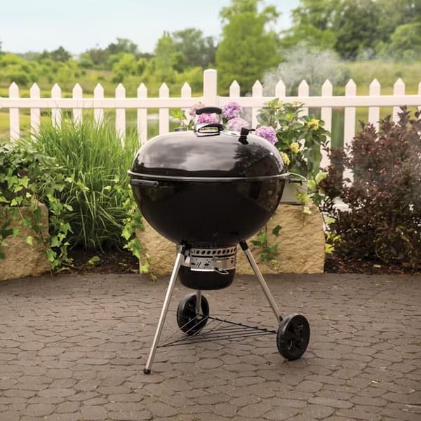 WEBER KOLRÖKARE MASTER-TOUCH - 67 CM