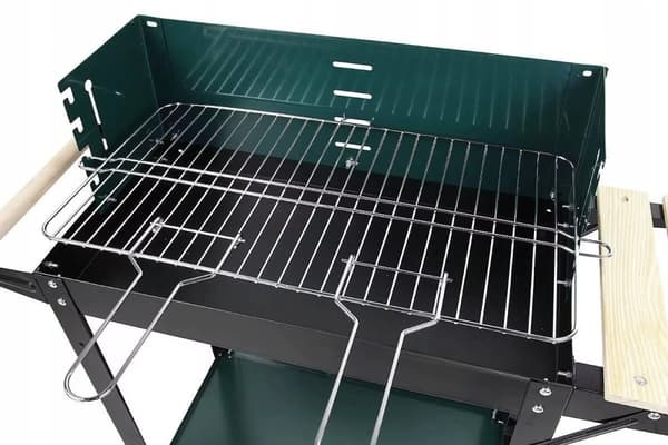 Trädgårdsgrill på hjul – Rektangulär modell med sidobord | MASTER GRILL & PARTY