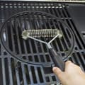Miniatyrbild 2 av 2: Triangulär grillborste i rostfritt stål