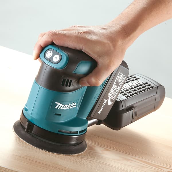 Makita DBO180Z slipmaskin