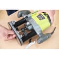 Miniatyrbild 8 av 9: RYOBI - 1 600 W överfräs - 10 000-26 000 rpm - 8/6 mm spännhylsor - 5 fräsar ingår - Levereras i kartong - RRT1600-K