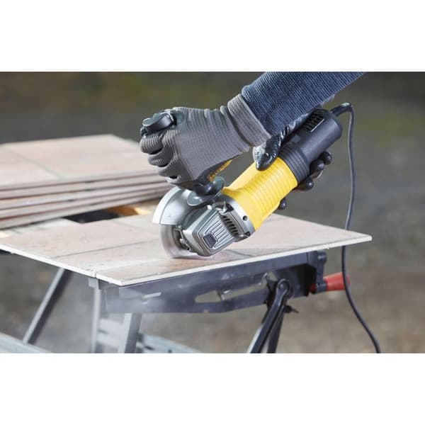 Vinkelslip STANLEY Fatmax FMEG210K 850W - Gänga M14 - Handtag Väska