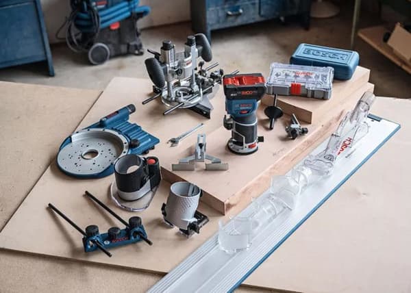 Affleureuse utan sladd GKF 18V-8 - BOSCH - utan batteri eller laddare - tillbehör - L-Boxx - 06016C2003