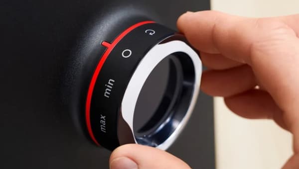 Bosch MFWS440B lihamylly 1900 W Musta, Hopea