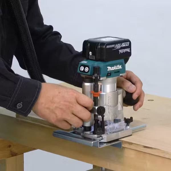 Makita - 18V Li-Ion router utan batteri eller laddare - DRT50Z