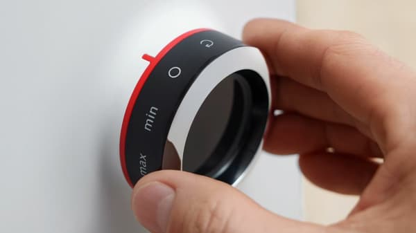 Bosch Serie 4 MFWS420W kødhakker 1900 W Hvid, Sort