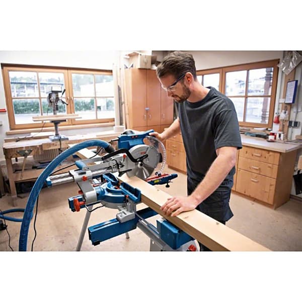 Bosch Professional Kartonboks Teleskopgeringssav Gcm 305-254 D + Søvfarvet