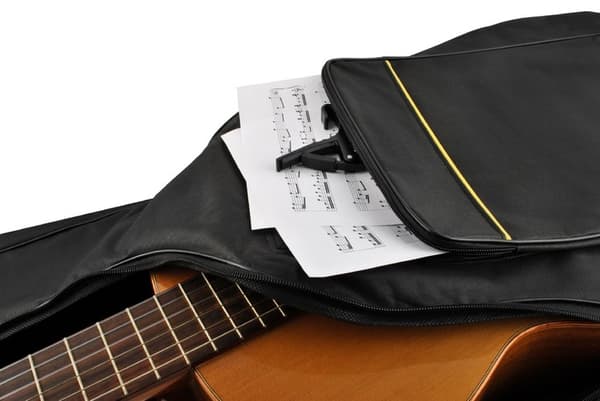 Gitaretui - Etui for akustisk gitar