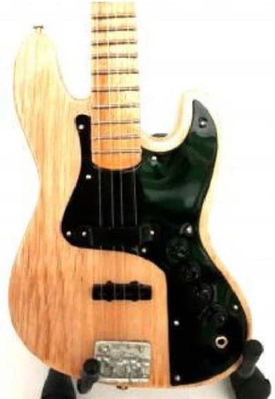 Mini guitar: Marcus Miller - Fender Jazz Bass