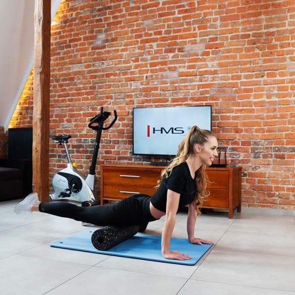 MFK02 BLÅ-SORT CLUB FITNESS MATTE MED HULLER HMS PREMIUM