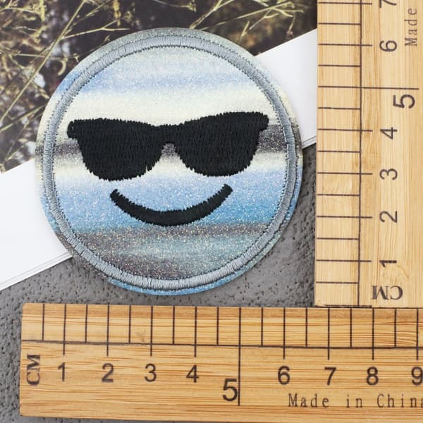 INF 18-delade patchset - broderade påstrykningslappar