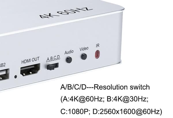 NÖRDIC KVM Switch 4xPC til 1xHDMI 4K 60Hz Quad Multi-Viewer med 4xUSB-A