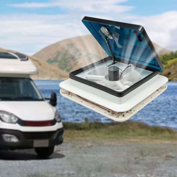 Holdbar RV-udstødningsrør, 30m³/min luftstrøm, justerbare ventilatorblade, UV-beskyttende Oxford-dome