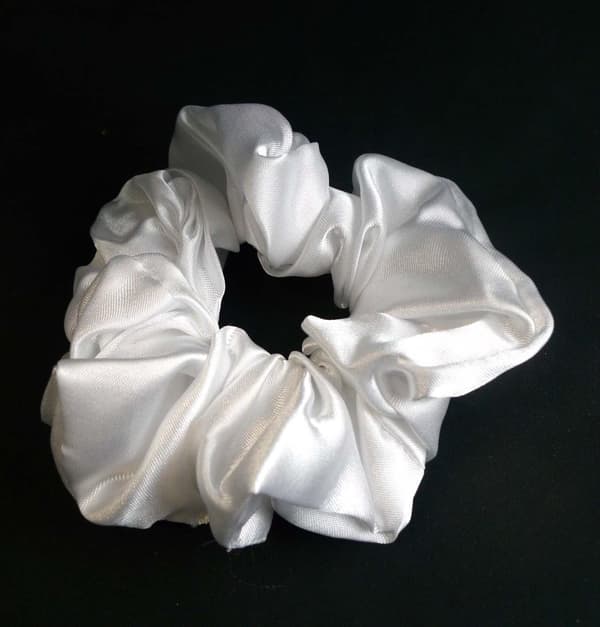 Scrunchie Vit Polyester