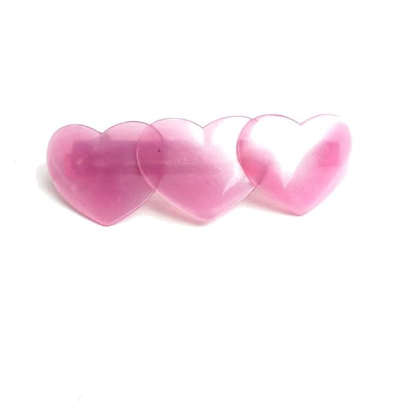 Hårspänne Med Tre Hjärtan Rosa