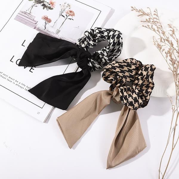 SÆT 2 stk trendy Scrunchies sløjfe ternet stof elastik kvast brun sort