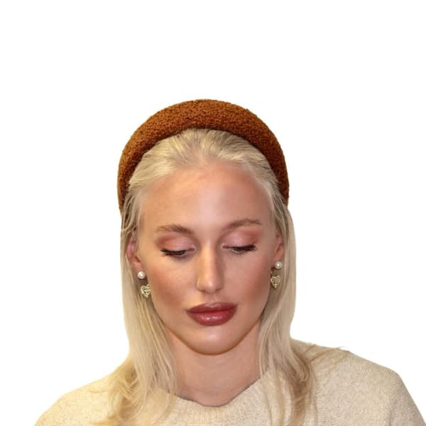 Lekkert bredt diadem med teddymateriale brun beige sort ull Brown
