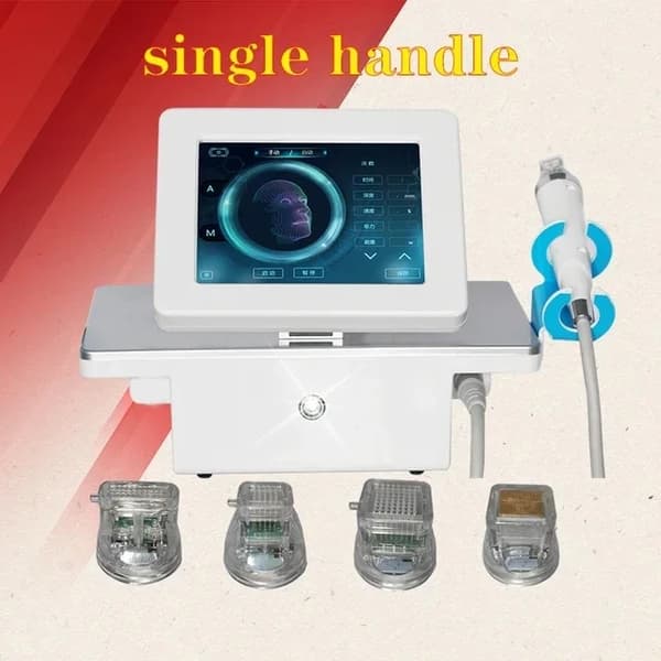 Microneedle RF Skønhedsmaskine, Bærbart Design, Alsidige Microneedle Muligheder,1 hånd 220V