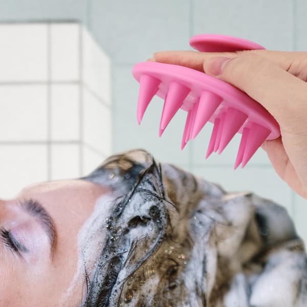 Silikonborste för Hårbottenmassage - Rosa