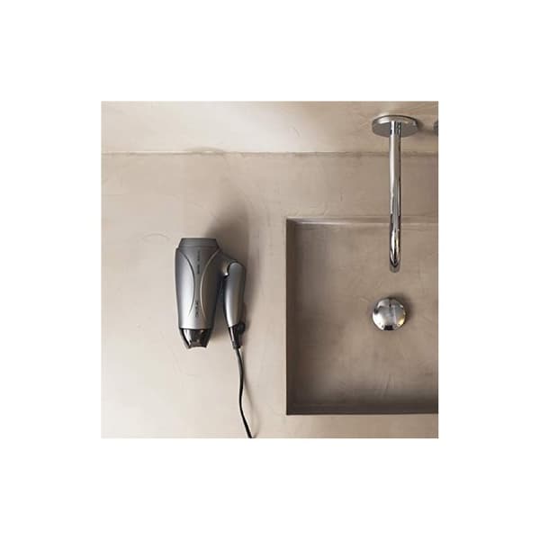 Cecotec Travel hair dryer, 2400 W, with ionising function and great flow rate.
